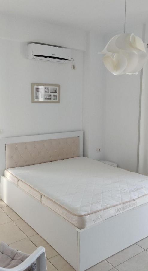 Seaside View Apartment Sarande Exterior photo